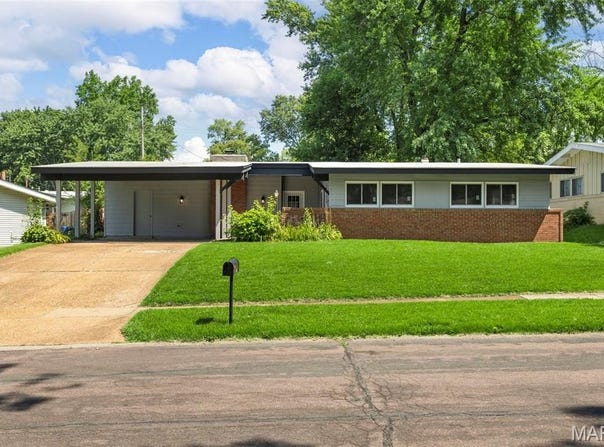 2365 Brook Drive, MO 63033