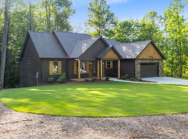 1441 Whitestone Road, Talking Rock, GA 30175
