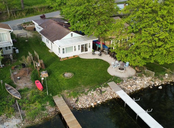 3089 Sunnyside Street, Stoughton, WI 53589