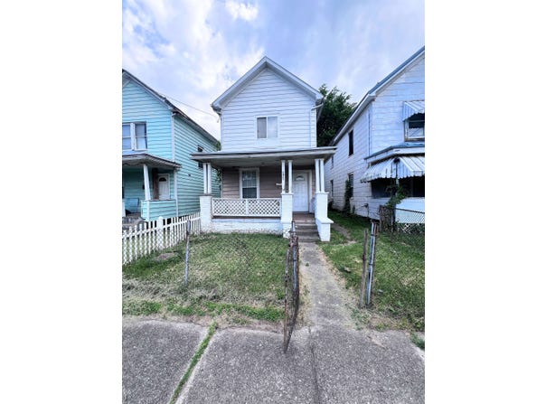 1418 3rd Ave, Charleston, WV 25387