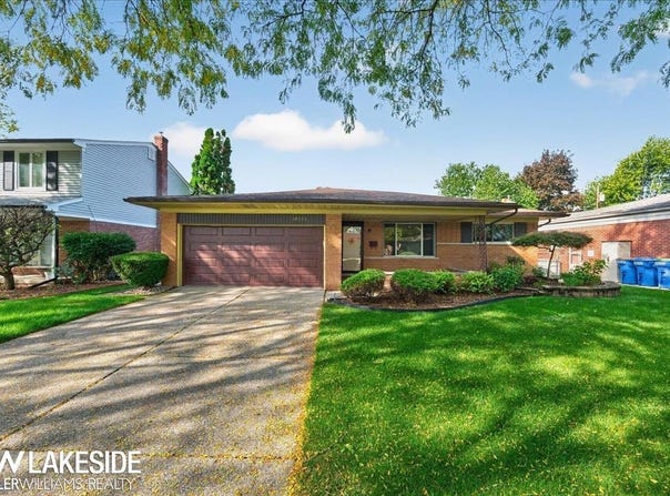 30233 Sharon Lane, Warren, MI 48088