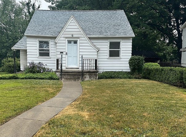 19330 Meredith Avenue, Euclid, OH 44119
