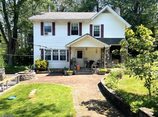 316 Ridge Rd, West Milford Twp., NJ 07480-3109
