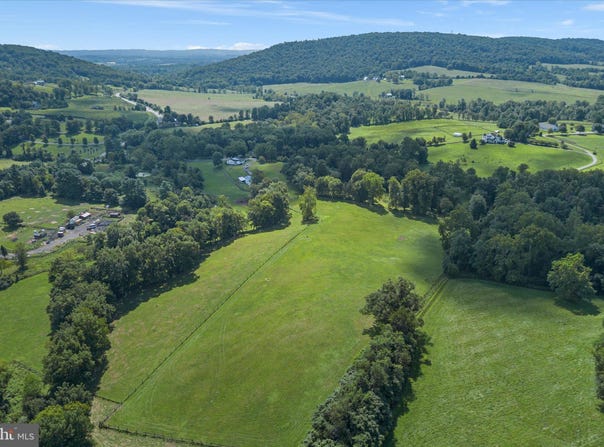 HIDDEN RIDGE Lane, HILLSBORO, VA 20132