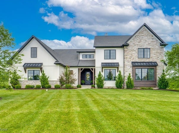 4500 Glenview Court, Seville, OH 44273