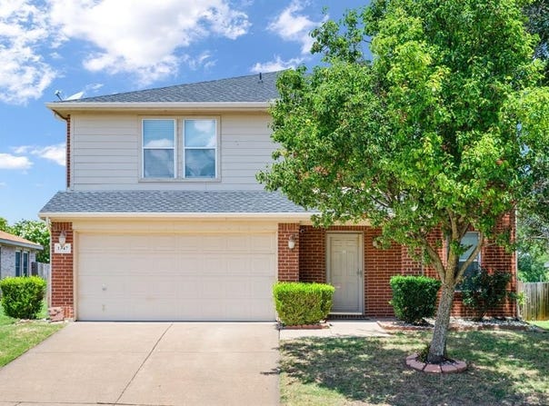 1347 Hayes Street, Cedar Hill, TX 75104