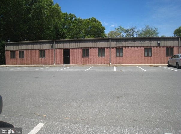 1019 INDUSTRIAL DRIVE, WEST BERLIN, NJ 08091