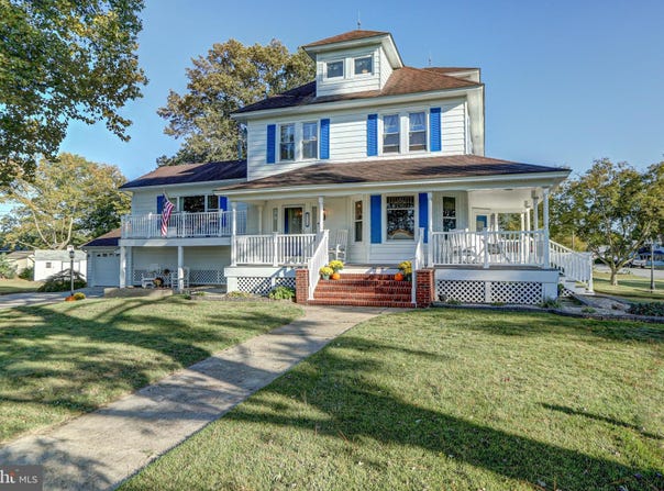 110 N RIVER DRIVE, PENNSVILLE, NJ 08070