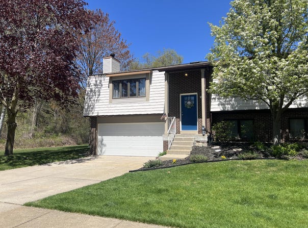 17267 Roosevelt Road, Spring Lake, MI 49456