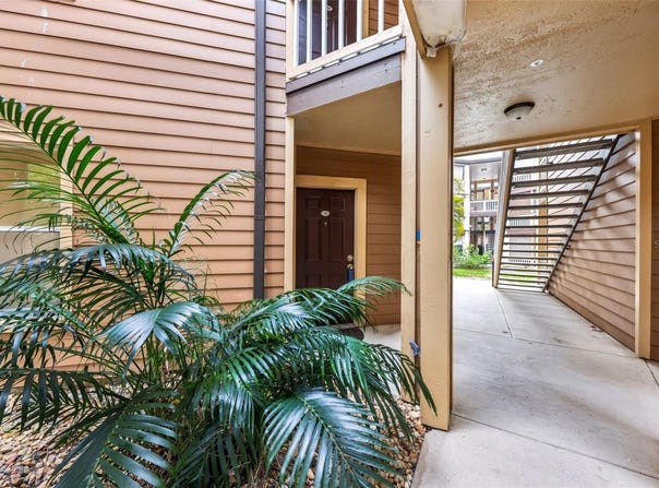 490 N PIN OAK PLACE, LONGWOOD, FL 32779