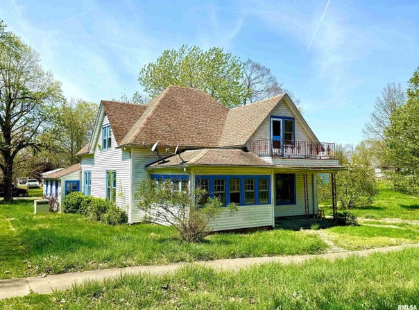 401 S 7TH Street, Herrin, IL 62948