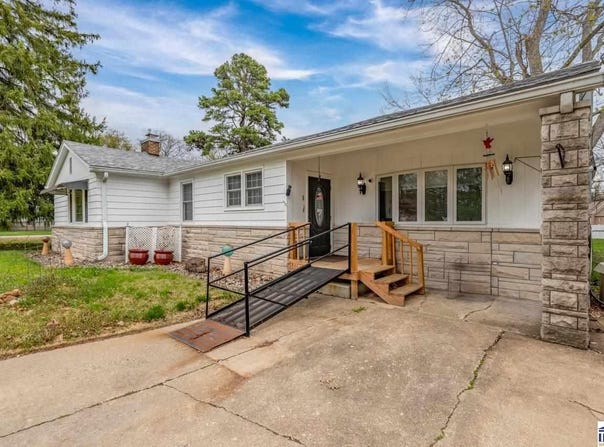 710 S 34th Street, Terre Haute, IN 47803