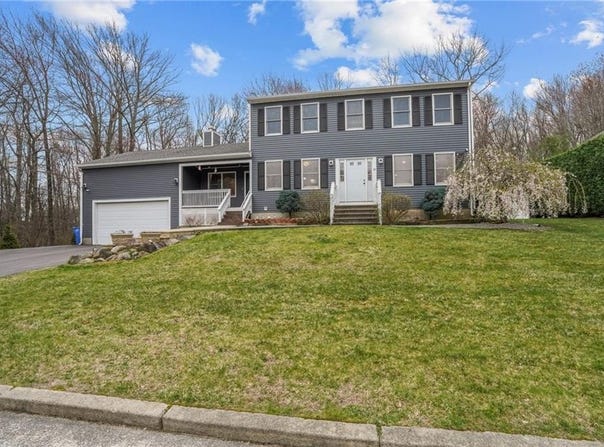 10 Basil Crossing, Cranston, RI 02921