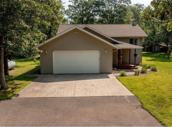 10228 Crow Wing Heights Drive, Brainerd, MN 56401