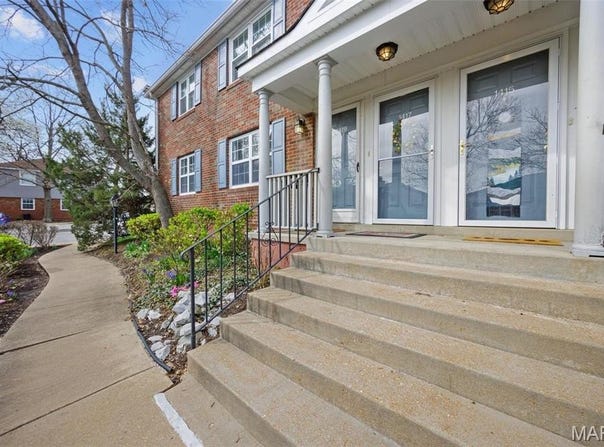 1419 Bluebird Terrace, St Louis, MO 63144