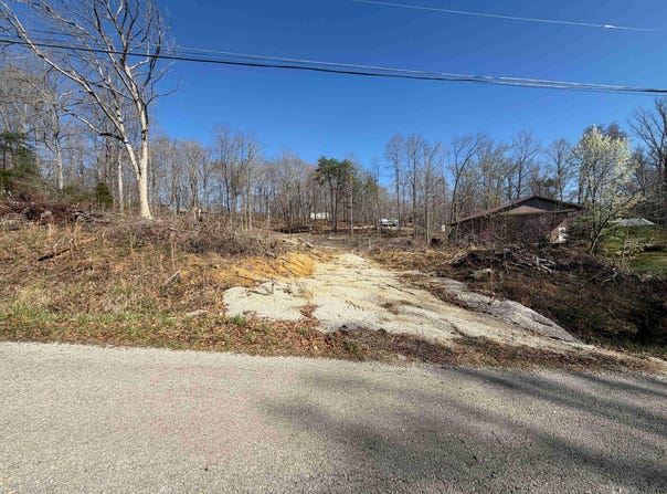 201 Hill Drive, Monticello, KY 42633