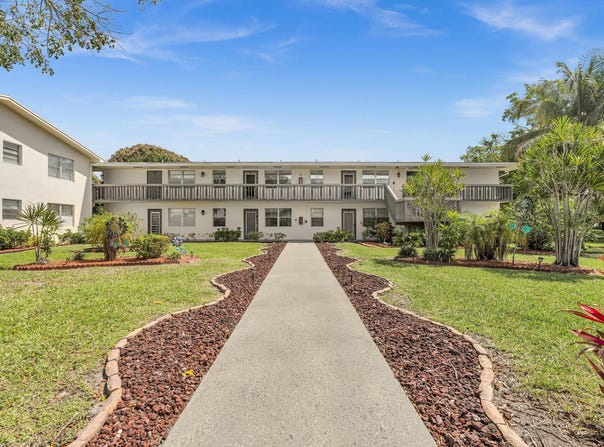 5 MARKHAM A, Deerfield Beach, FL 33442