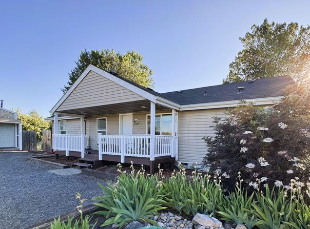 39030 Modoc Point Road, Chiloquin, OR 97624