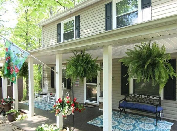 200 Cascade DR, Vinton, VA 24179
