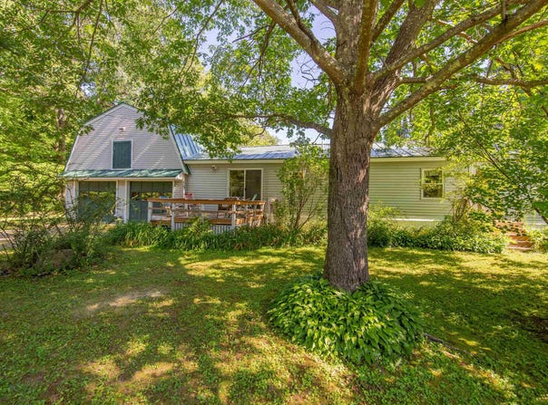 71 Mays Way, Tamworth, NH 03890