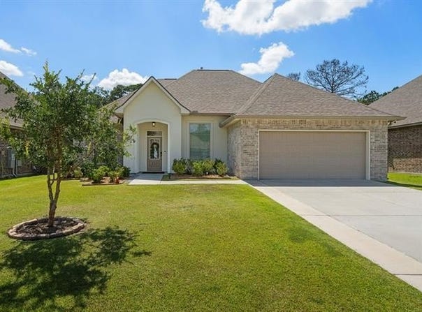 777 JACKSON Court, Madisonville, LA 70447