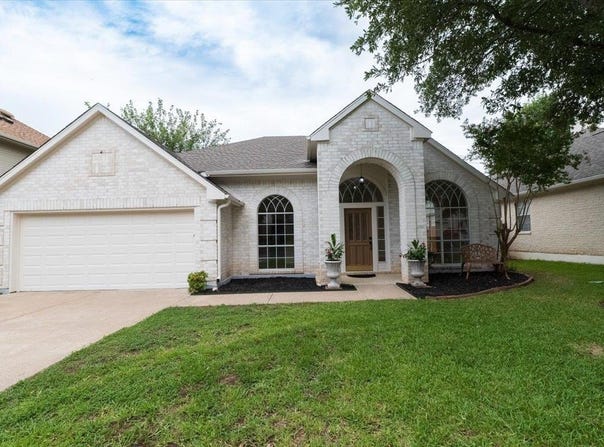 8227 Broken Branch DR, Round Rock, TX 78681