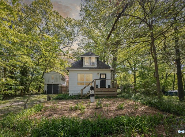 18335 Oakland Drive, New Buffalo, MI 49117
