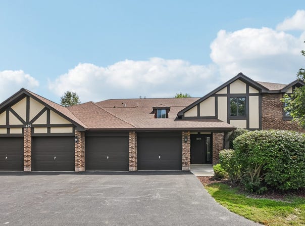 1485 Johnstown Lane, Wheaton, IL 60189