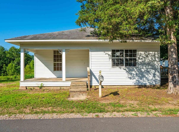 611 S 2Nd St, Glenwood, AR 71943