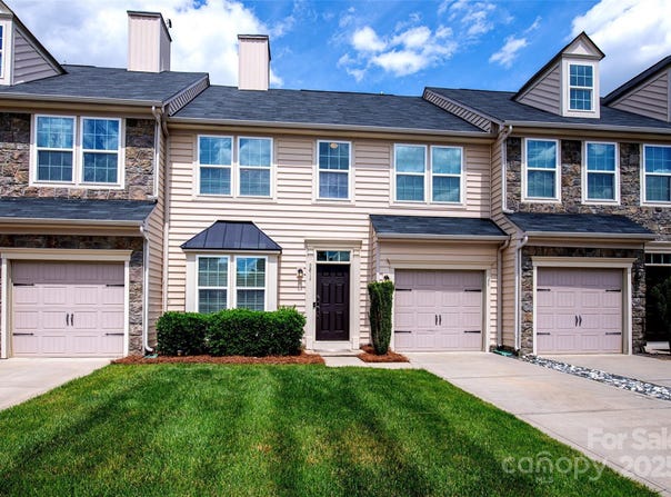 9614 Springholm Drive, Charlotte, NC 28278