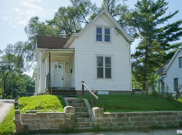 1831 S WESTMORELAND Avenue, Peoria, IL 61605