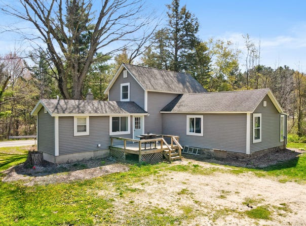 4371 N 68th Avenue, Hart, MI 49420