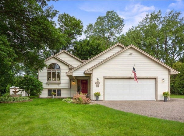 3691 Main Street, Saint Bonifacius, MN 55375