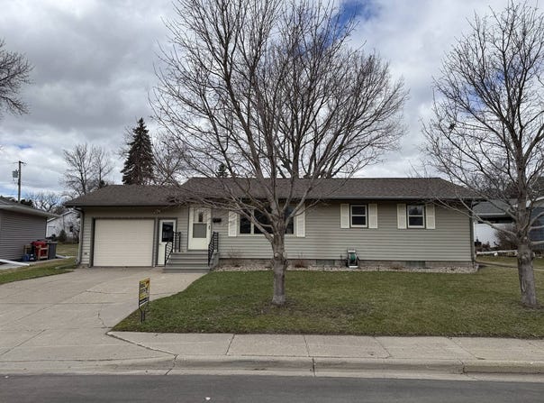 1228 6th St. NE, Devils Lake, ND 58301
