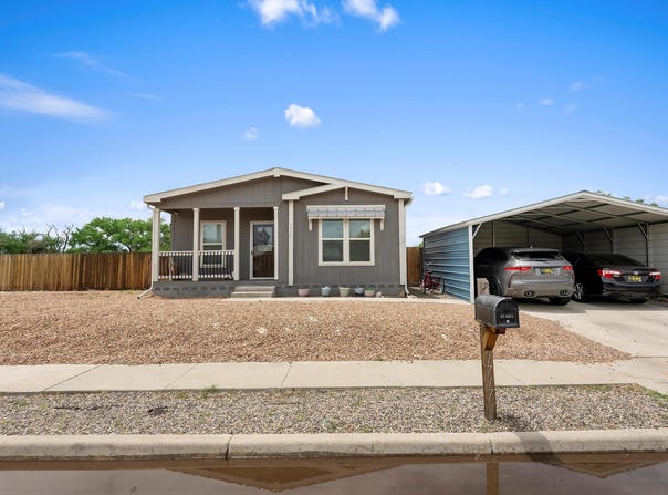 1717 DESERT VISTA Drive, Espanola, NM 87532