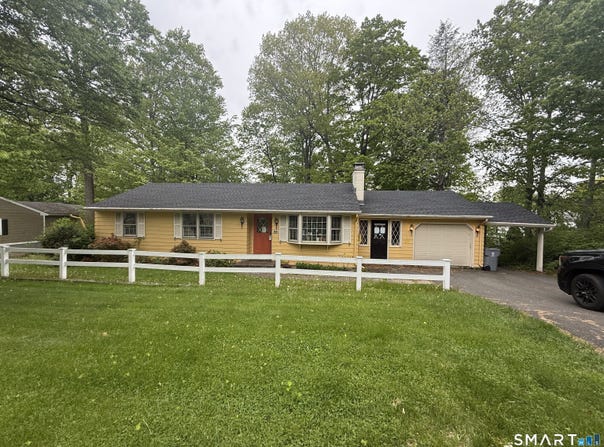 55 Metacomet Road, Plainville, CT 06062