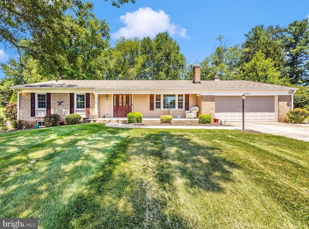 10109 JOHNS DR, DAMASCUS, MD 20872