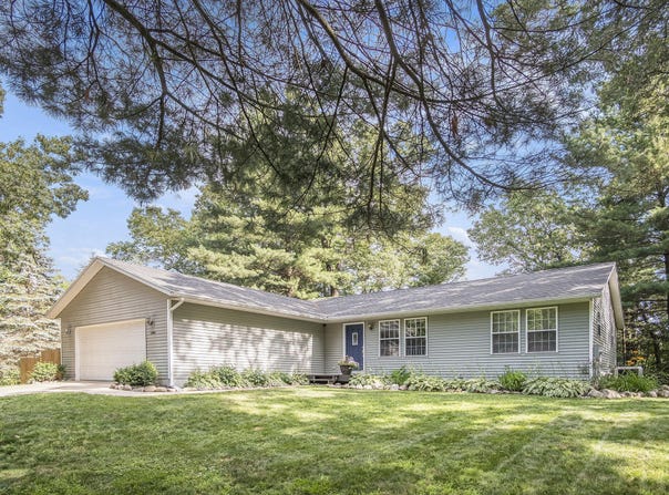 11215 W Harlow Road, Greenville, MI 48838