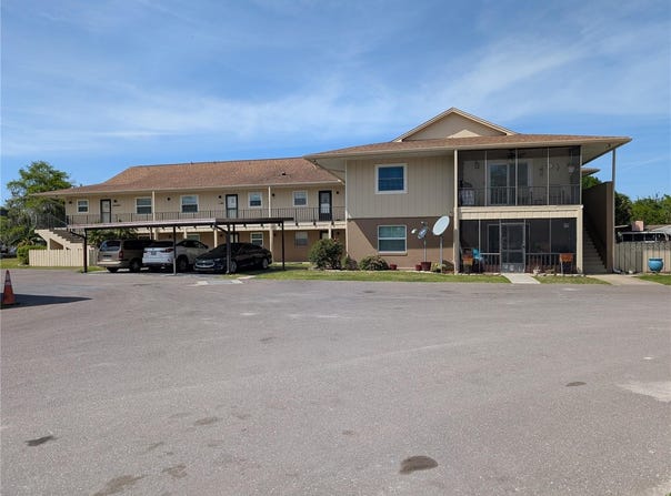 1640 JUNO TRAIL, ASTOR, FL 32102
