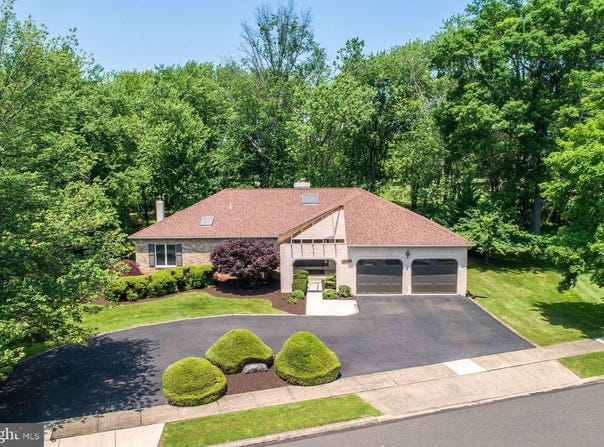 2381 GREENSWARD S, WARRINGTON, PA 18976
