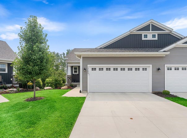 13683 Legends View Court, Holland, MI 49424