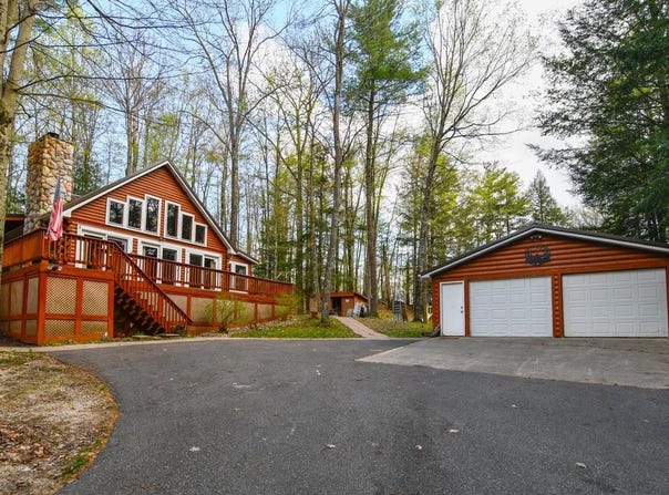 N12665 HEMLOCK SHORES Court, ATHELSTANE, WI 54104-9468