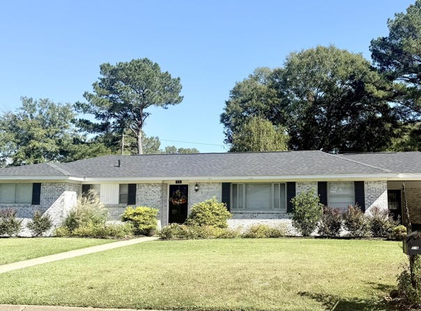 516 Chestnut Street, Grenada, MS 38901