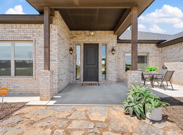 12427 N Farm Market 179, Shallowater, TX 79363