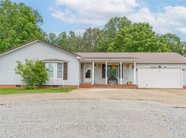 2414 Sunfish Sunny Point Road, Brownsville, KY 42210
