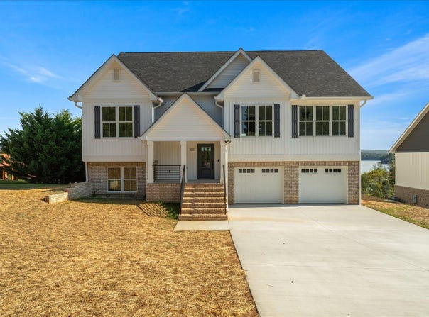 403 Hampton Way, Dandridge, TN 37725
