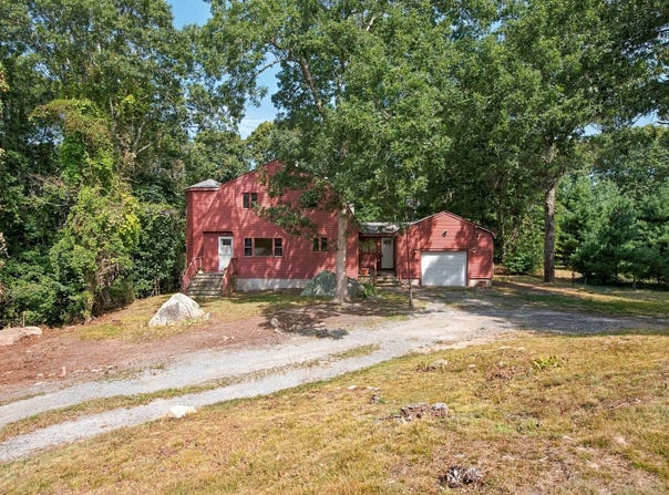 56 Westmoreland Drive, West Falmouth, MA 02540
