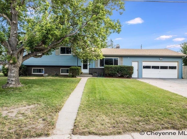 4825 E 12TH ST, Cheyenne, WY 82001