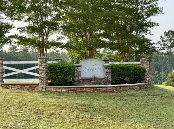 106 Creekside Court, Forsyth, GA 31029
