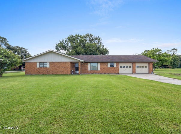 224 W Ninth Street, Roanoke, LA 70581